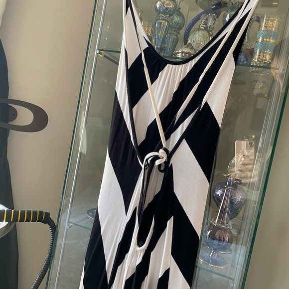 New black and white maxi dress - Picture 4 of 5